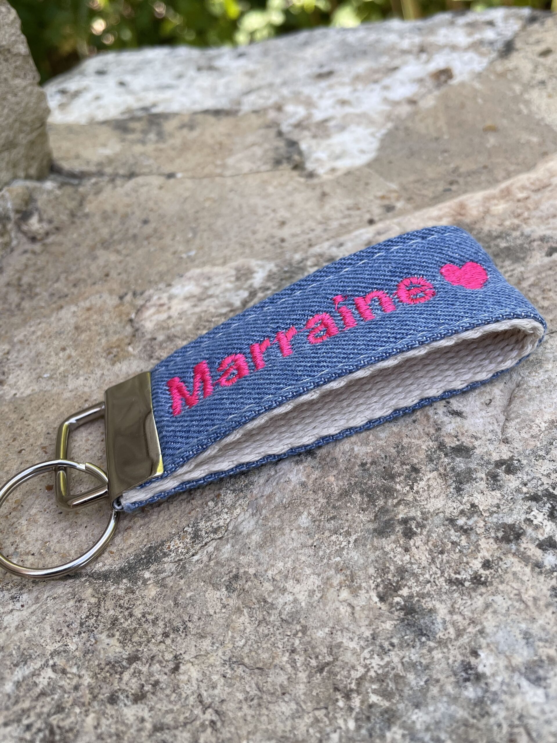 Porte-clés brodé - Pour Femme – Image 3