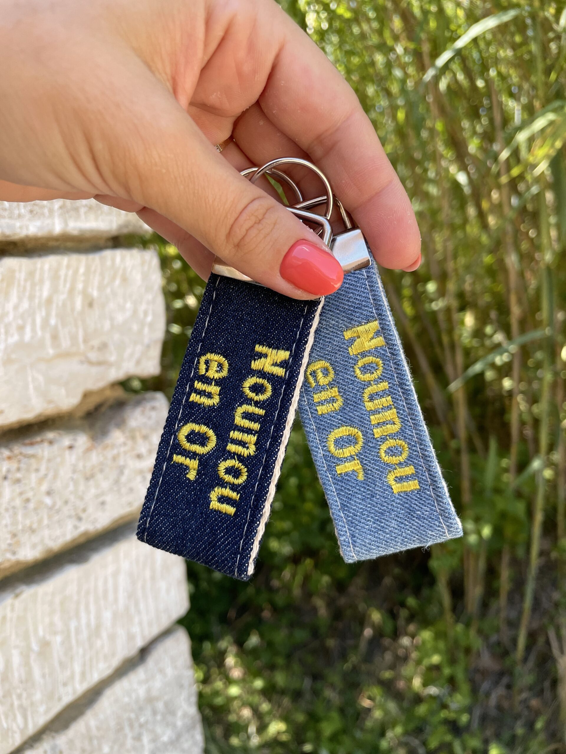 Porte-clés-brodé - Nounou en Or